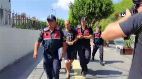A­n­t­a­l­y­a­­d­a­ ­R­u­s­ ­t­u­r­i­s­t­,­ ­ç­e­k­i­ç­l­e­ ­b­a­b­a­s­ı­n­ı­ ­ö­l­d­ü­r­d­ü­
